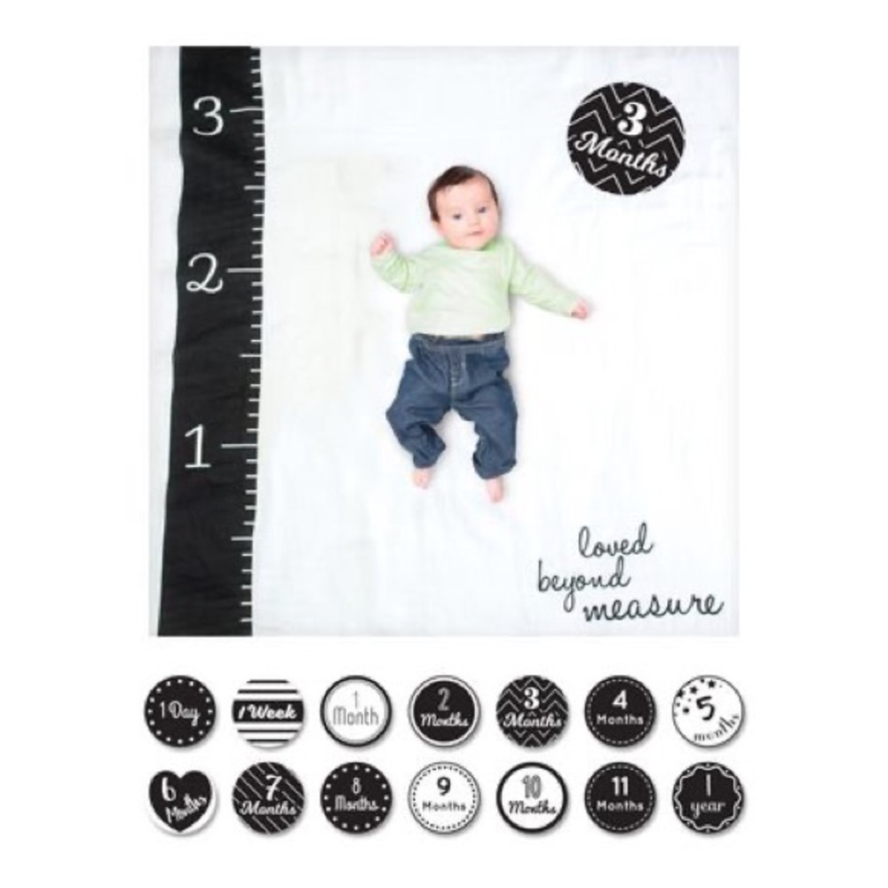 Lulujo first year Muslin blanket milestones gender neutral Loved beyond measure
